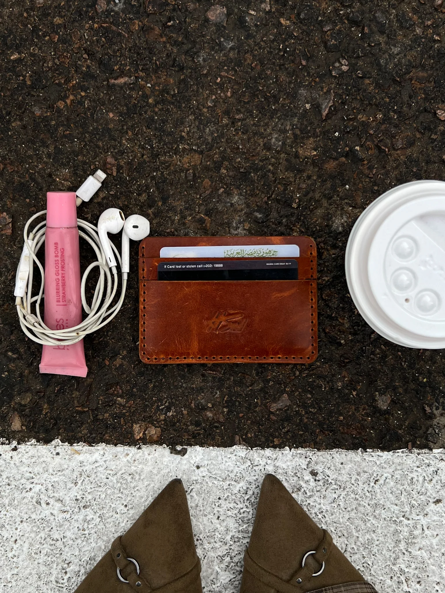 AMBER CARDHOLDER