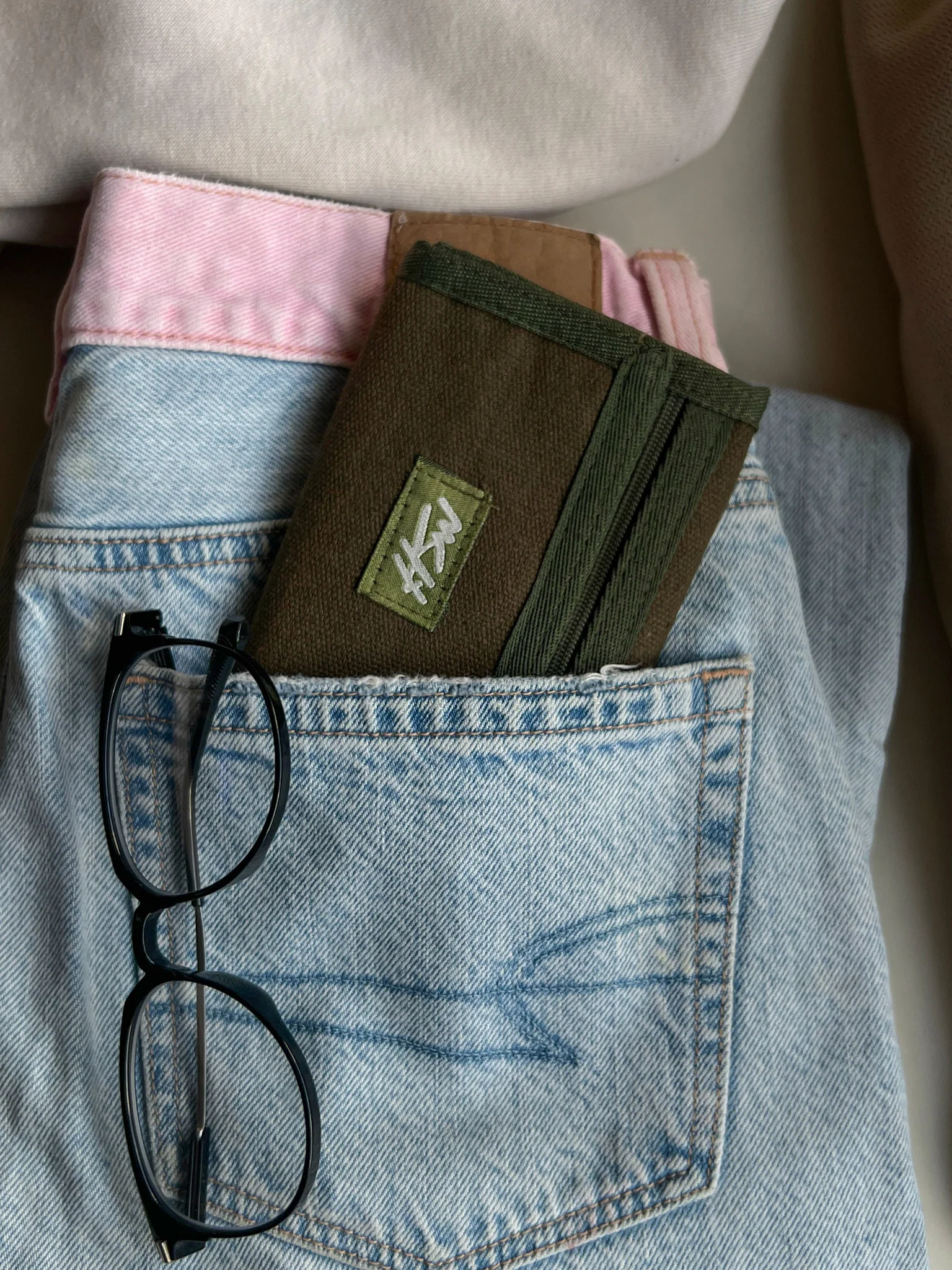 BASIC OLIVE WALLET - Image 2