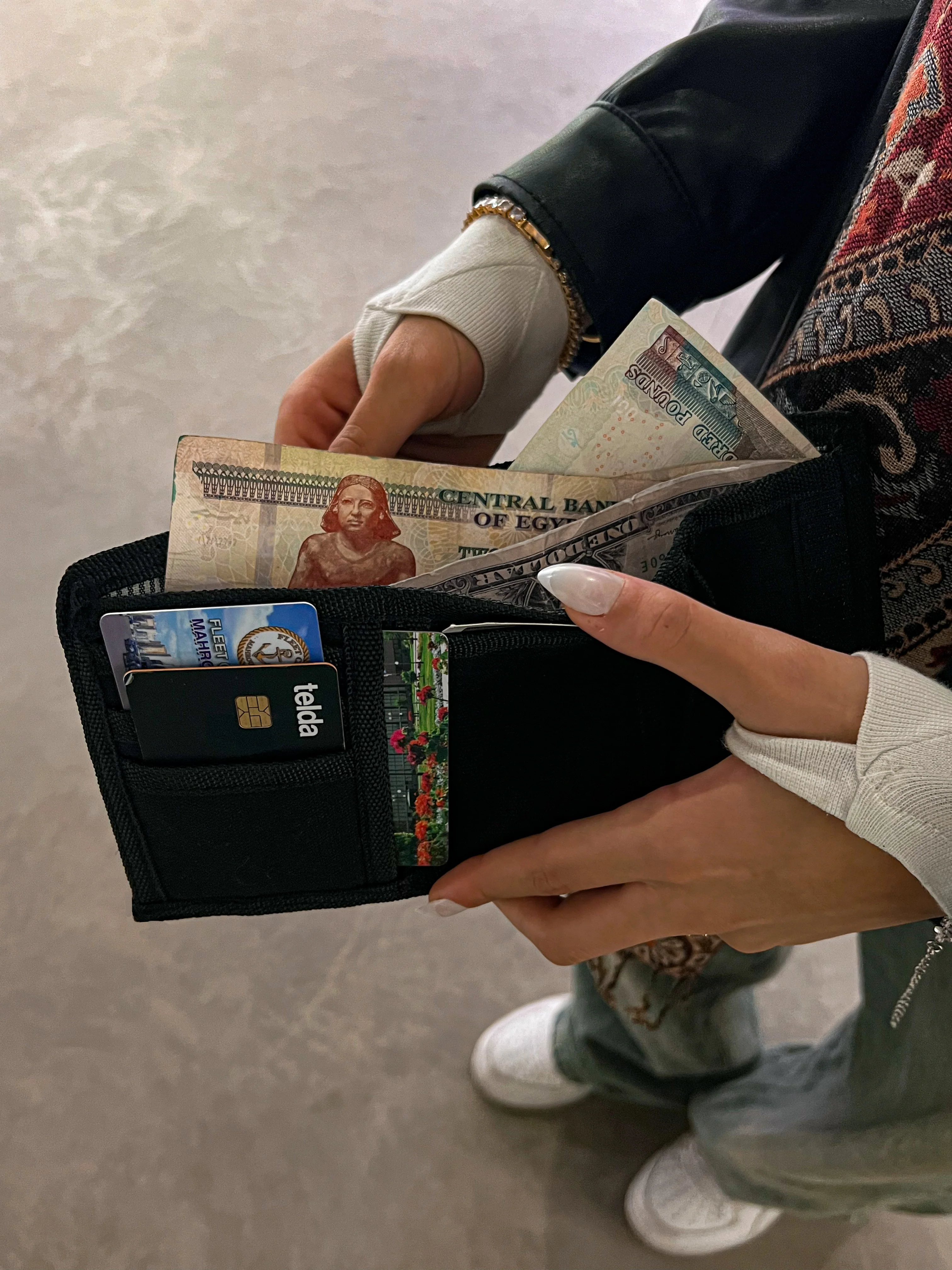 BLACKOUT WALLET - Image 2