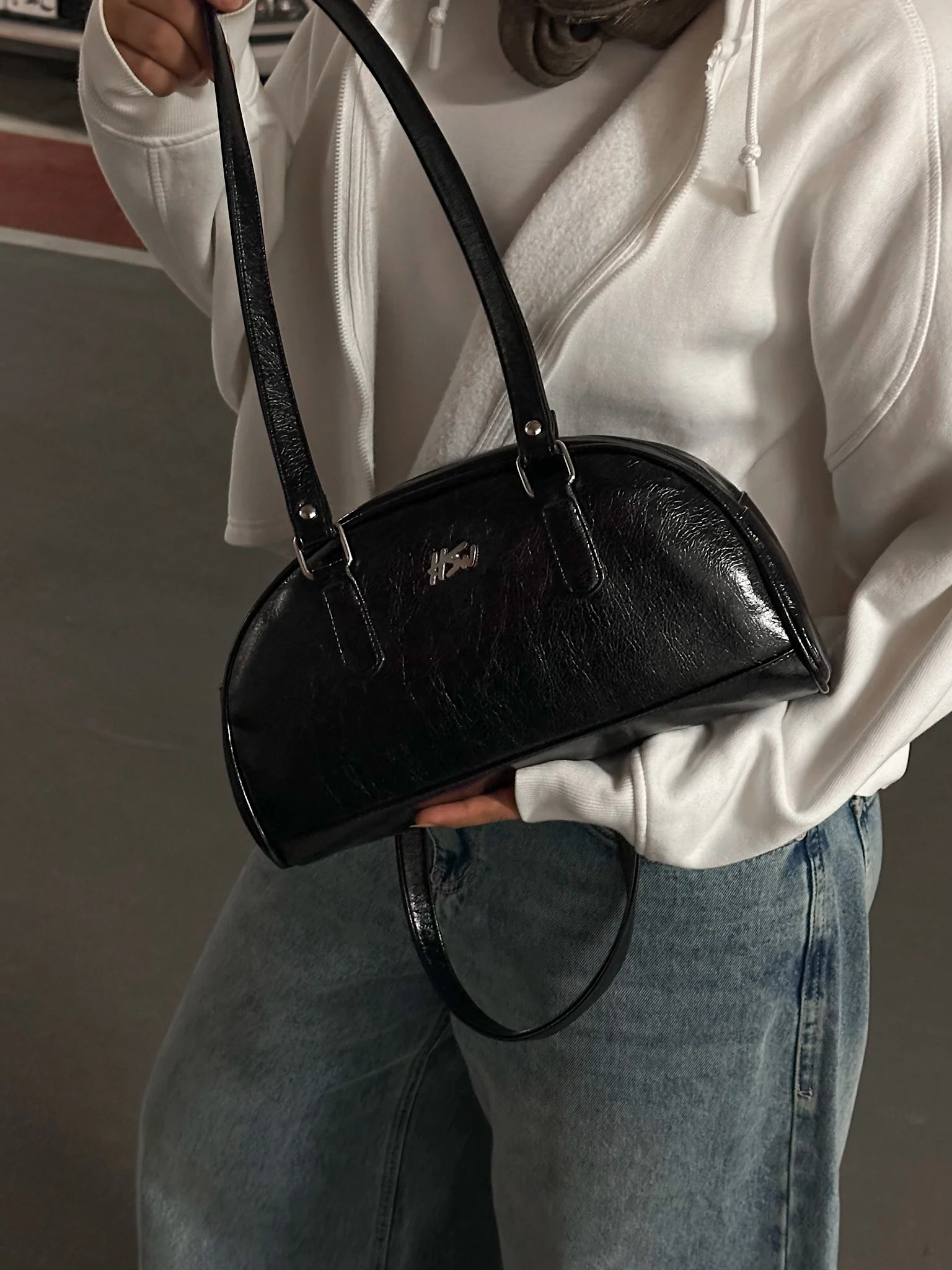 BOWLER BAG BLACK - Image 2