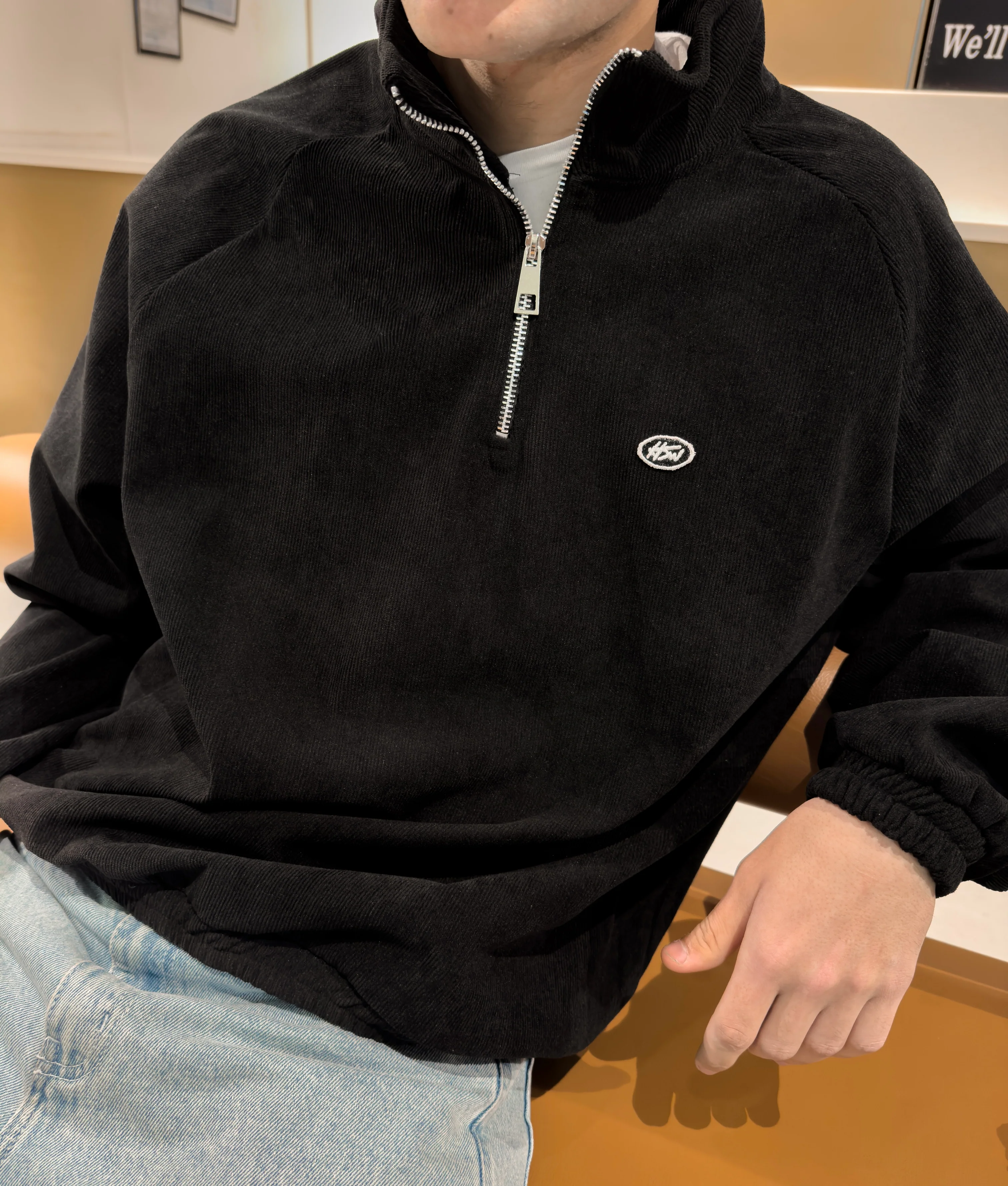 CORDUROY QUARTER-ZIP BLACK - Image 4