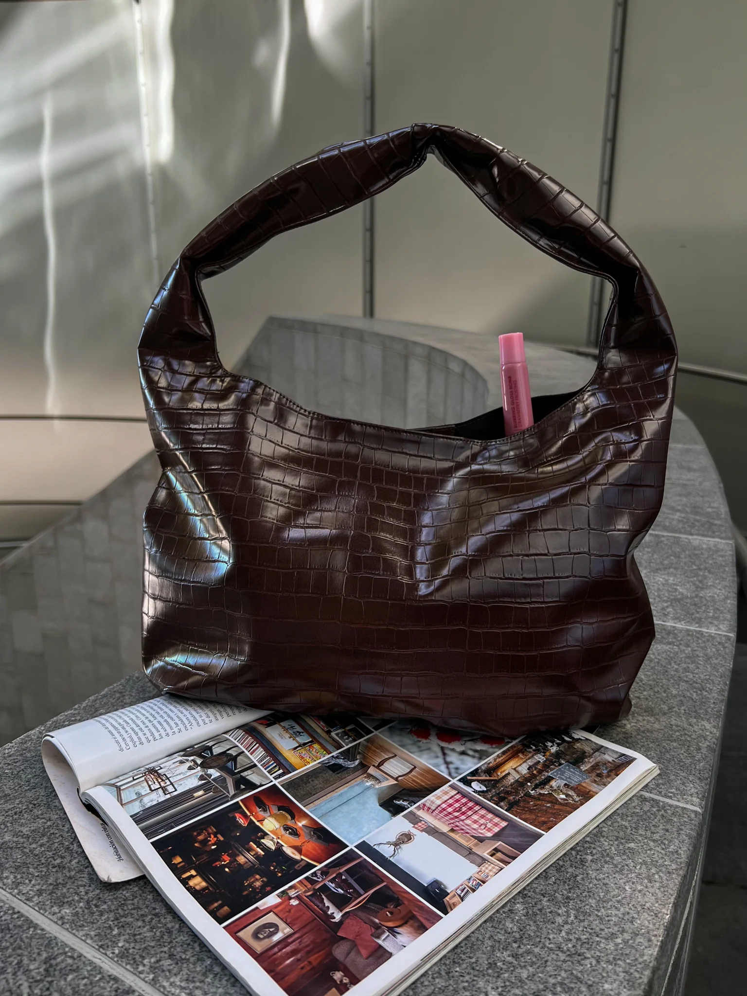 CROCO BAG BROWN - Image 4