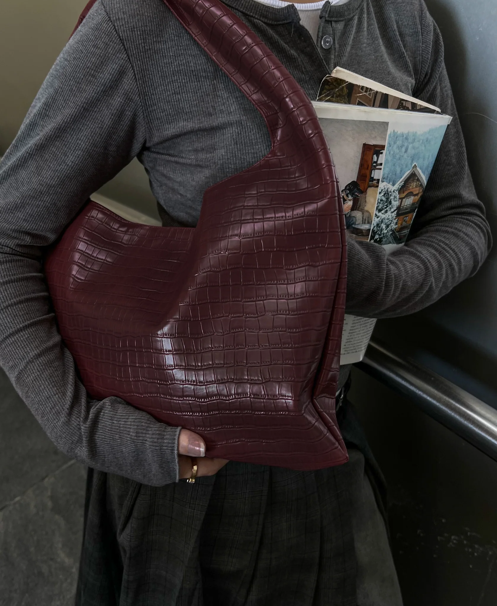 CROCO BAG BURGUNDY