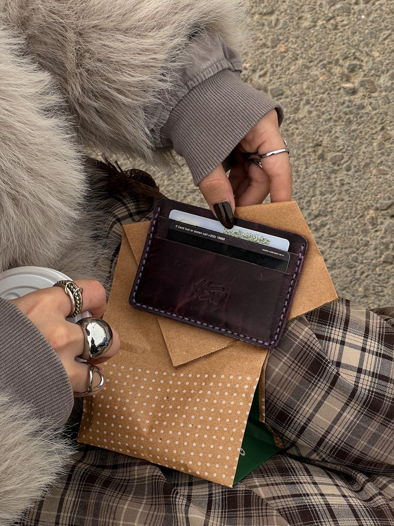 GRAPE SKIN CARDHOLDER - Image 4