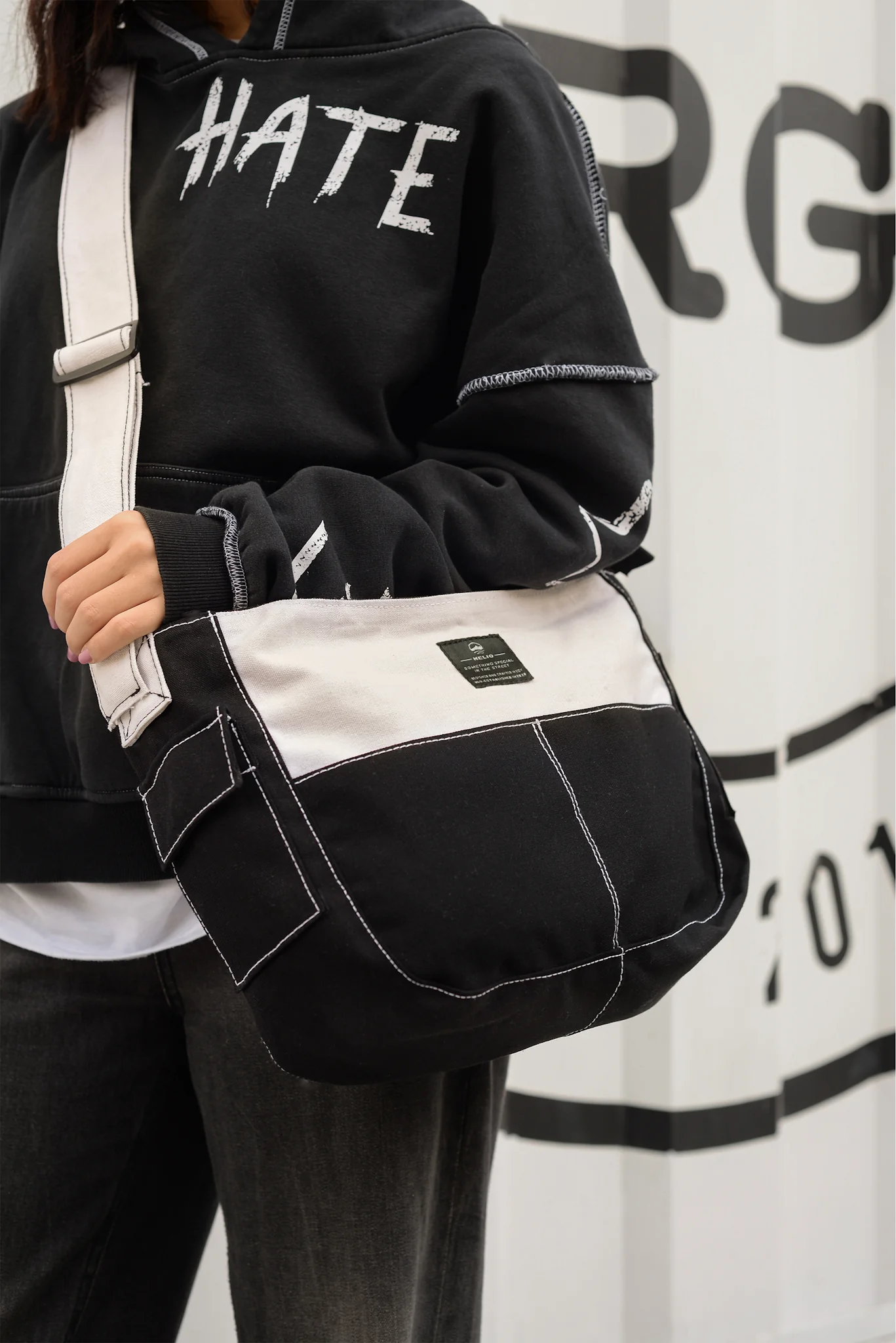 HELIO & STITCH BLACK X OFFWHITE - Image 2