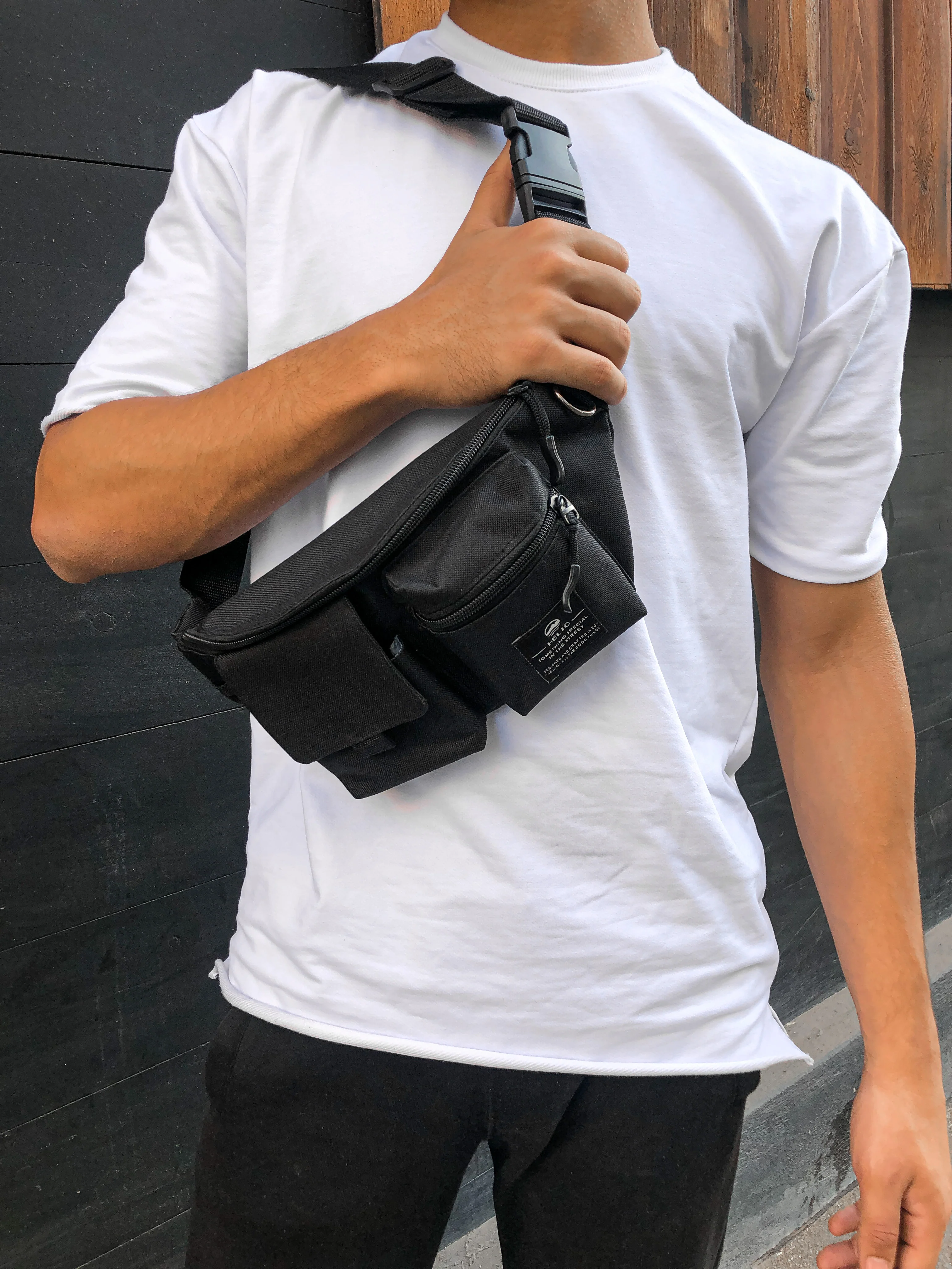 HLU FANNY PACK BLACK - Image 3