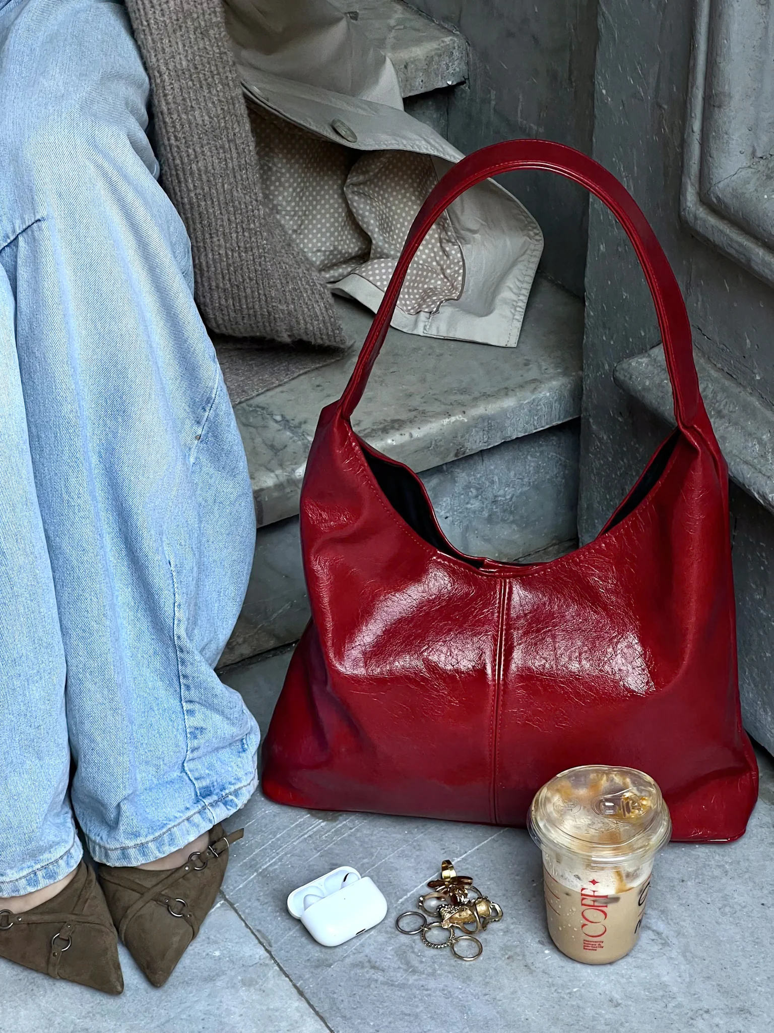 HOBO BAG BLOODY RED - Image 8