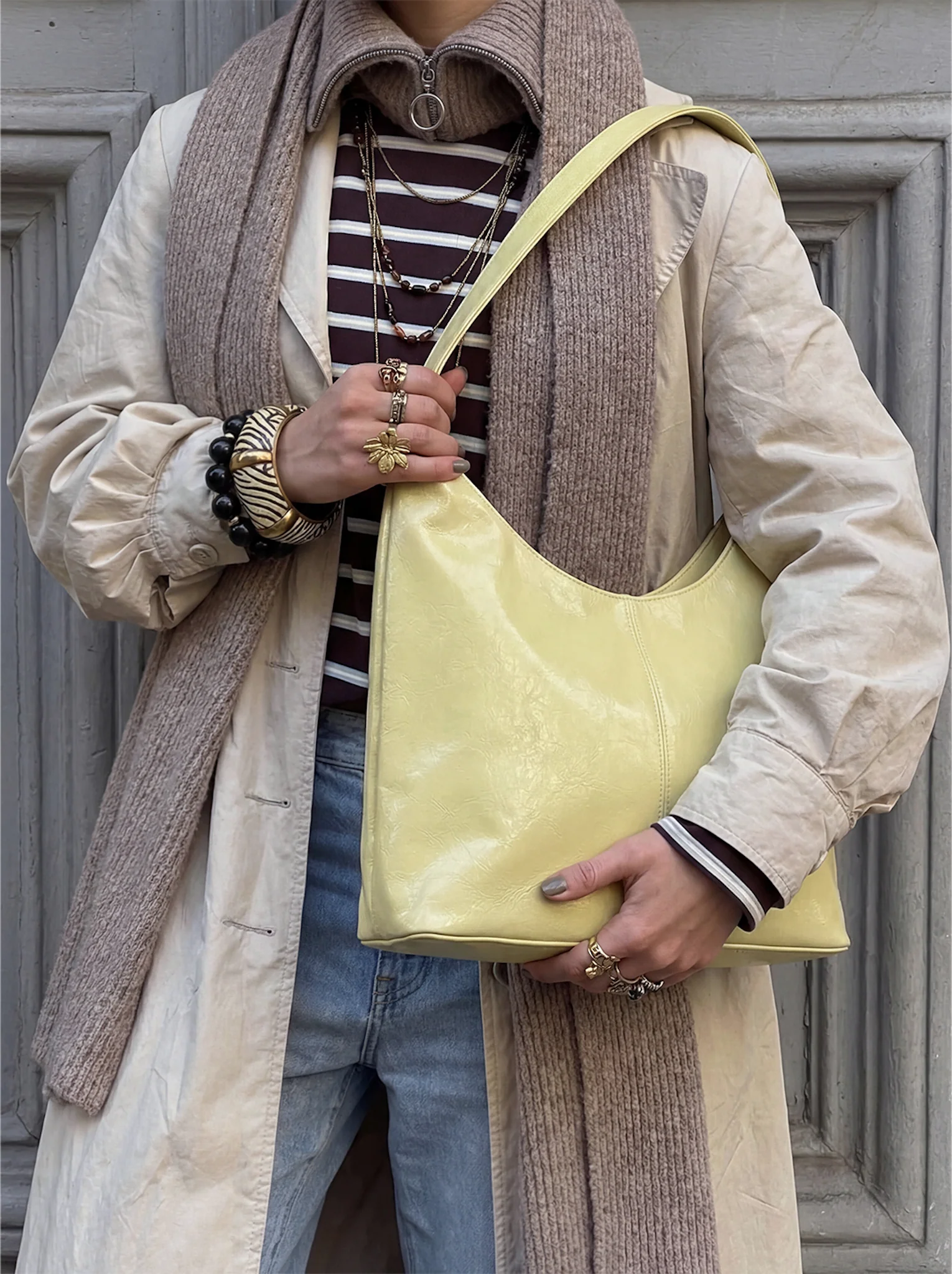 HOBO BAG BUTTER YELLOW - Image 3