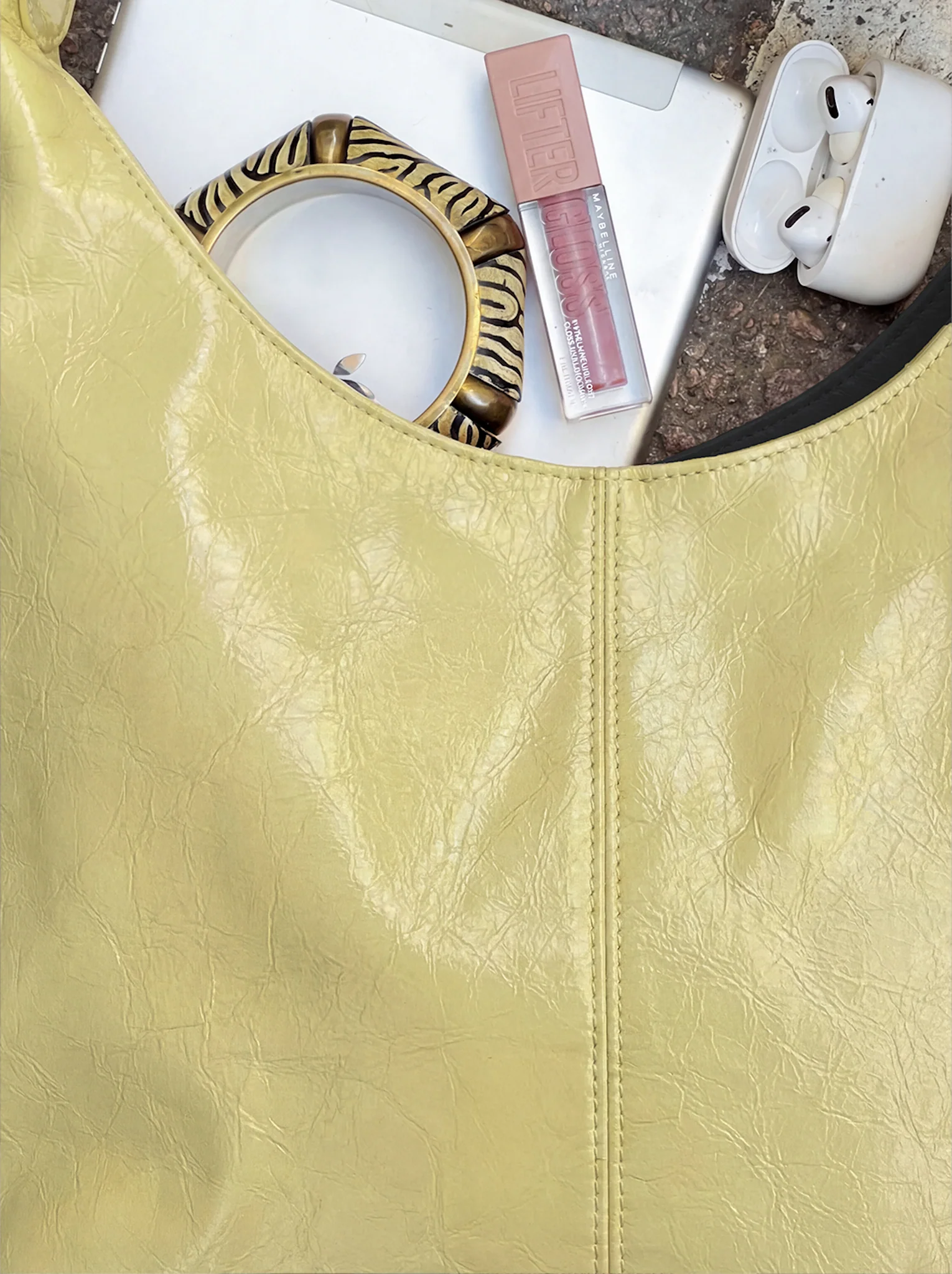 HOBO BAG BUTTER YELLOW - Image 5
