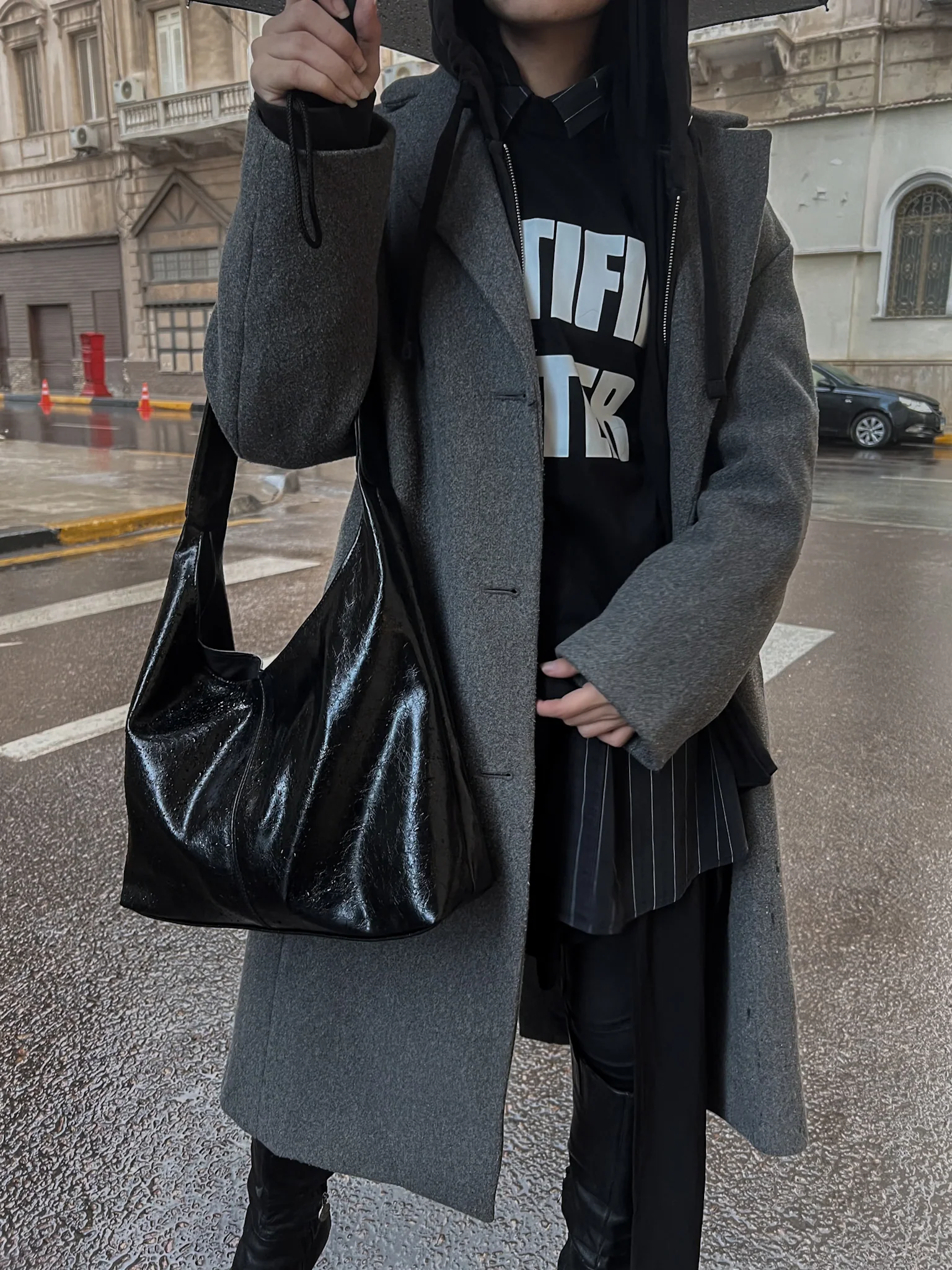HOBO BAG BLACK - Image 2