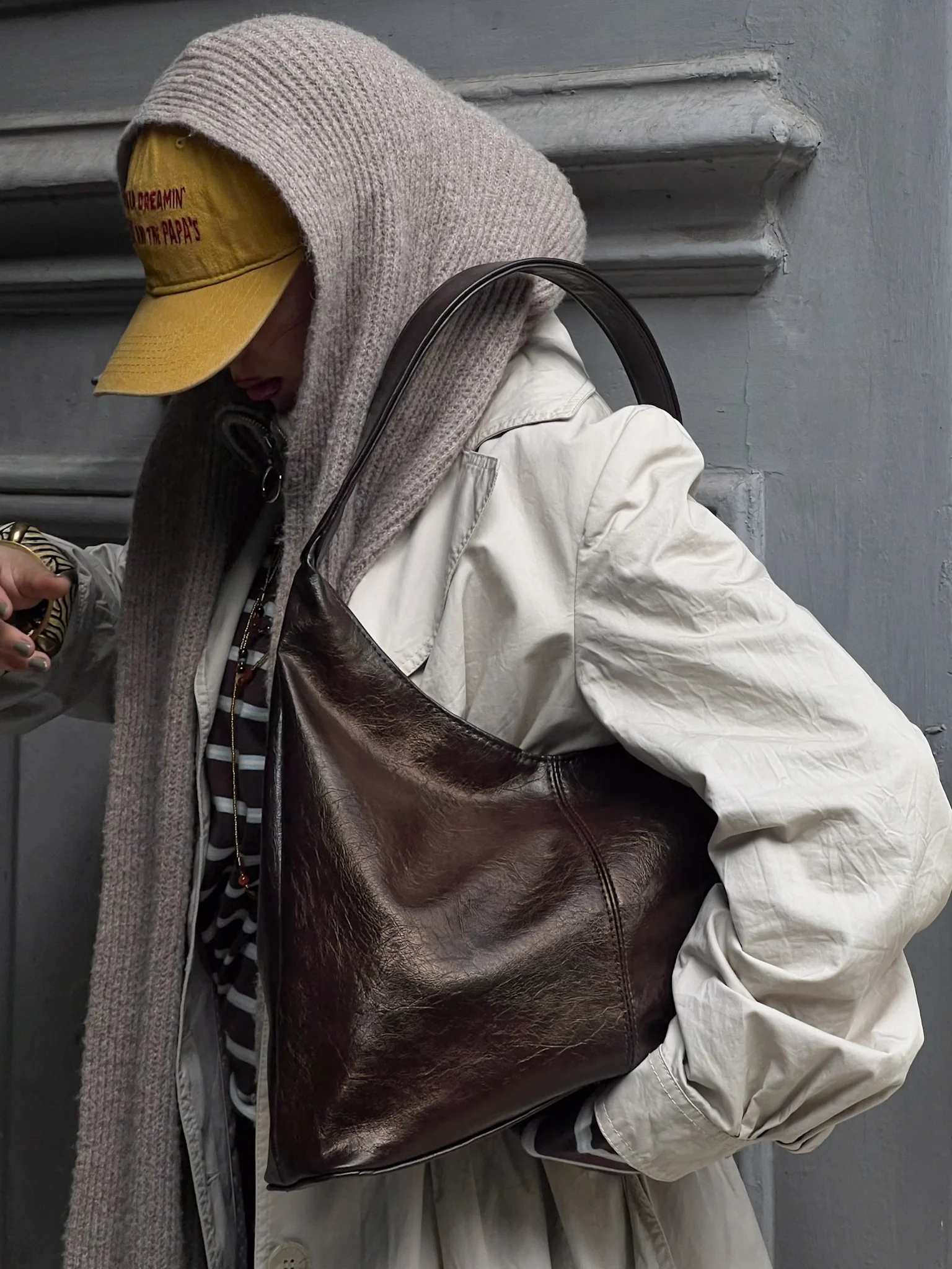 HOBO BAG DARK BROWN - Image 2