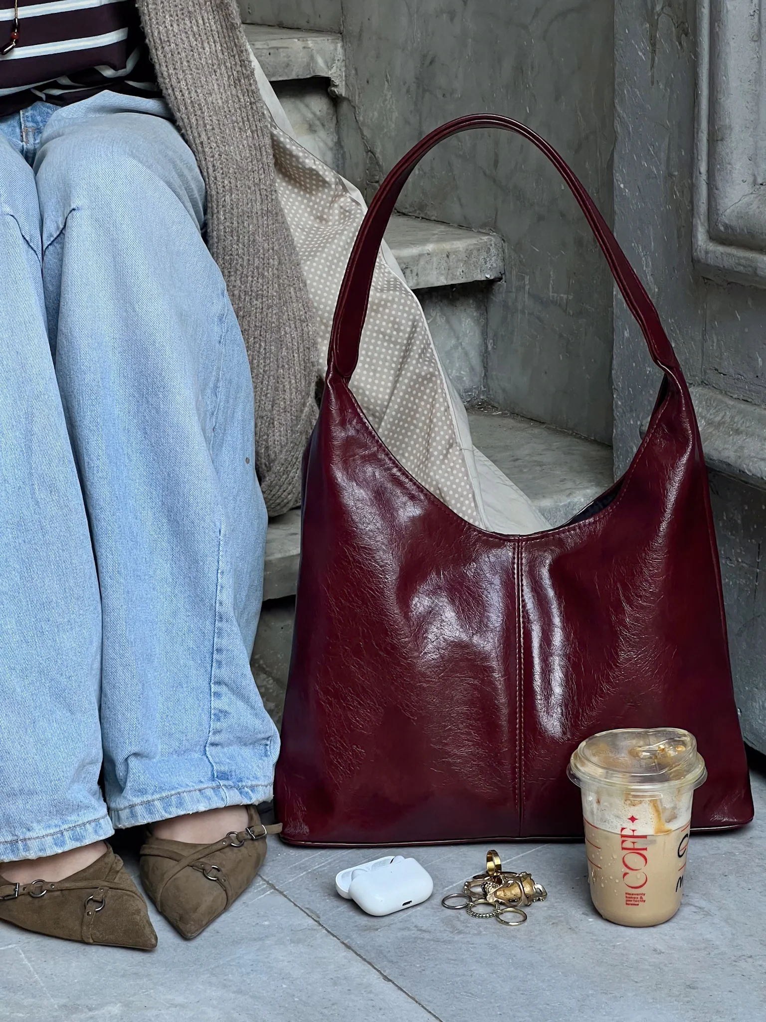HOBO BAG MAROON - Image 3