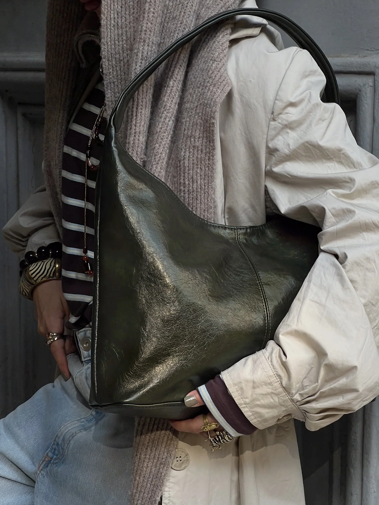 HOBO BAG OLIVE STONE - Image 2