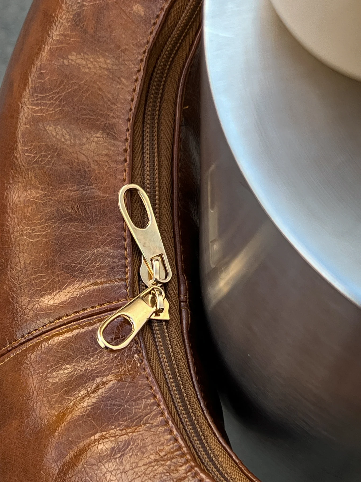 MICRO HALO BAG CARAMEL - Image 6