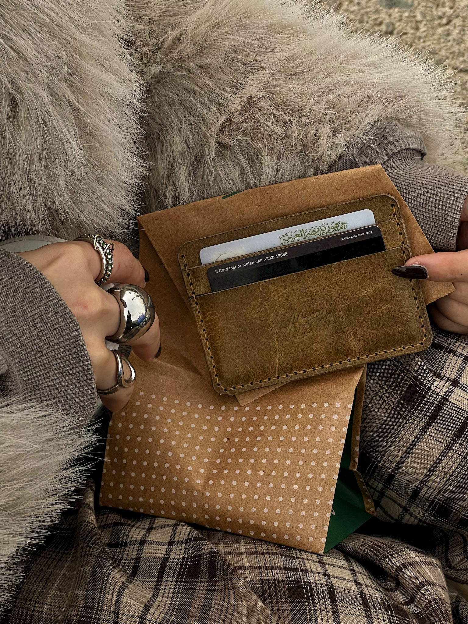 SANDSTONE CARDHOLDER - Image 4