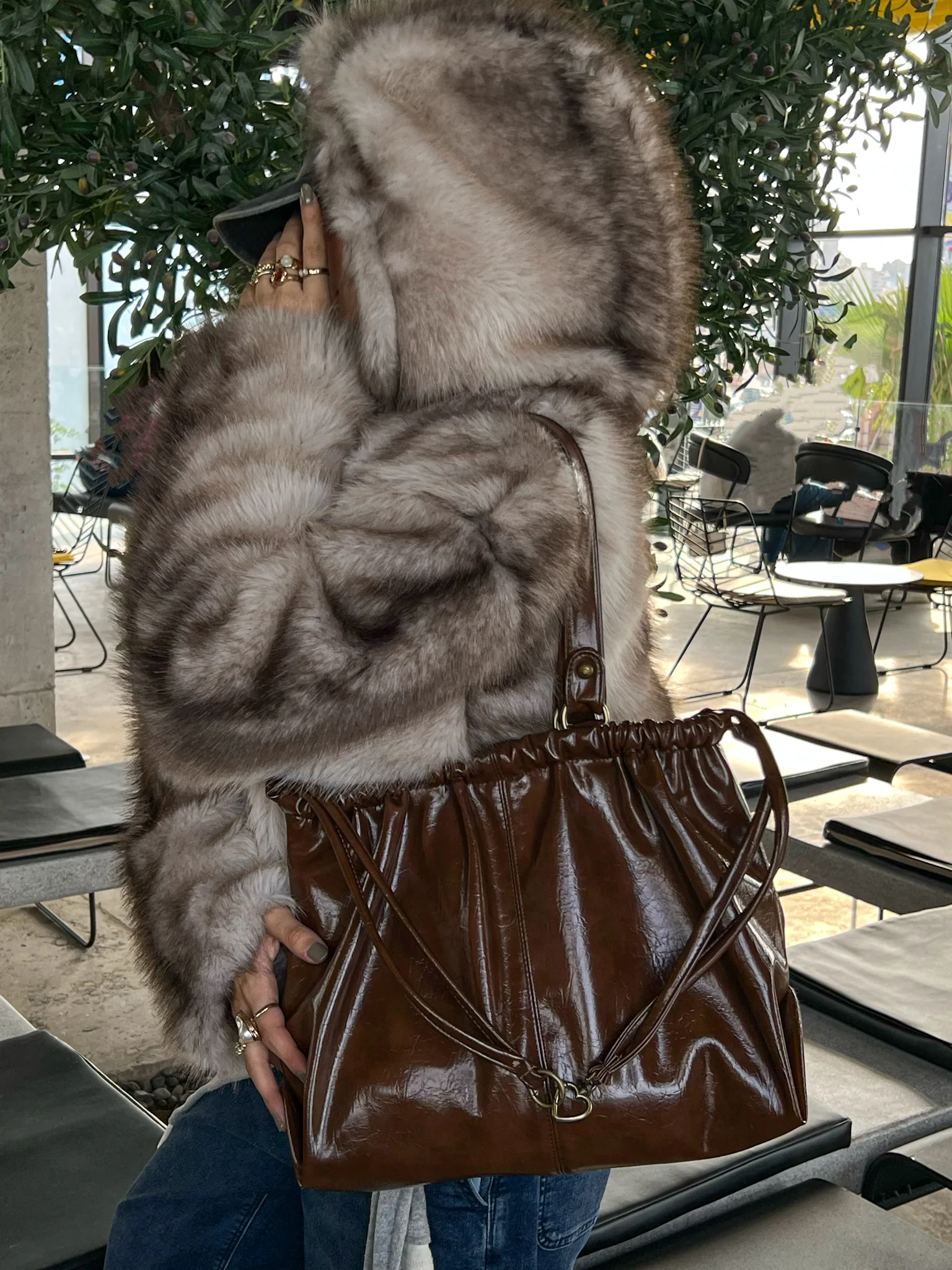 SCRUNCH BAG BROWN - Image 5