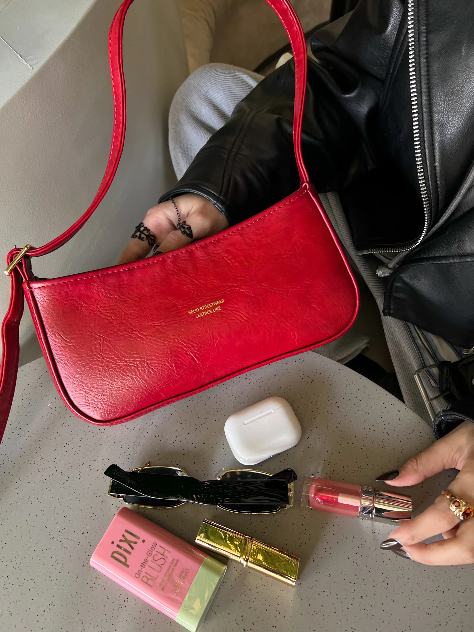 TOKEN BAG RED - Image 2