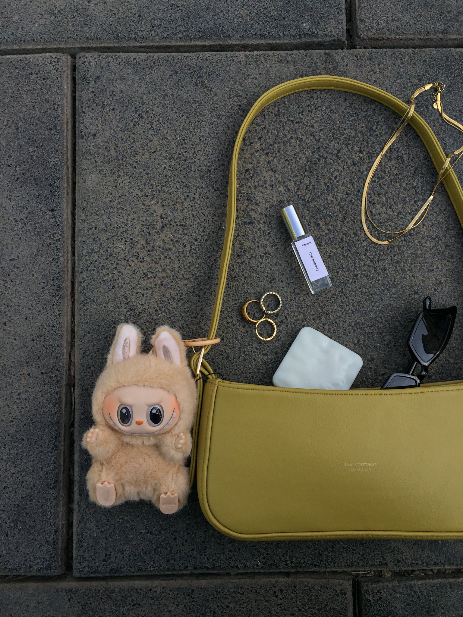 TOKEN BAG HONEY MUSTARD - Image 2