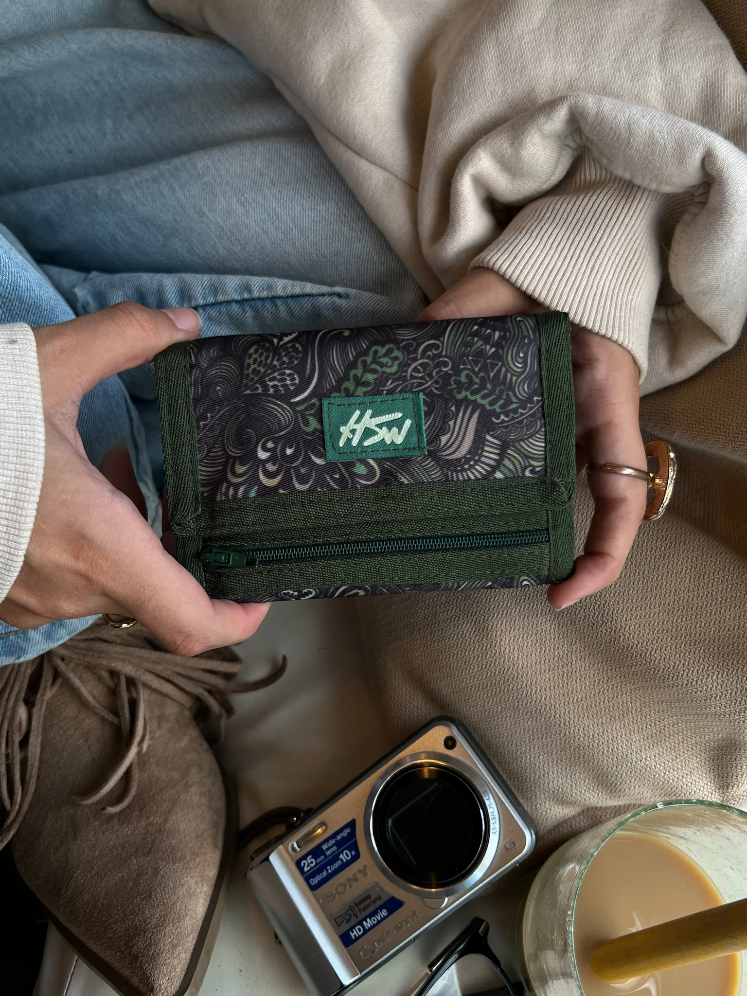 URBAN OLIVE WALLET - Image 2
