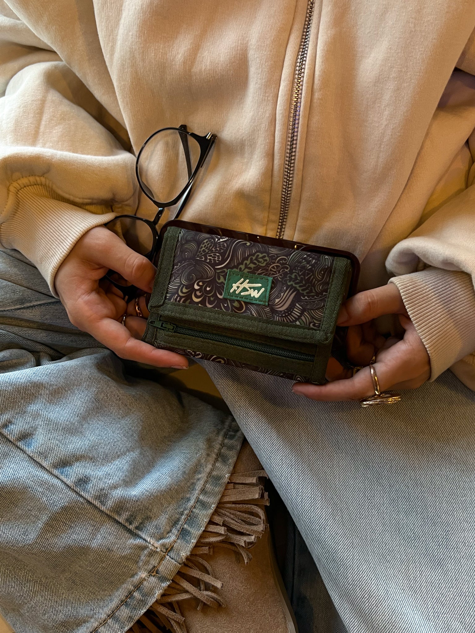 URBAN OLIVE WALLET - Image 4